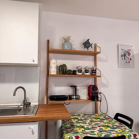 Cami S Holidays Apartment *